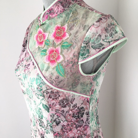 JOY LUCK embroidered mini cheongsam dress - Picture 7 of 7